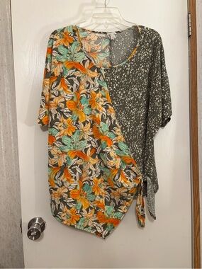 Cato Floral Contrast Side-Tie Top in Orange, Mint and Gray